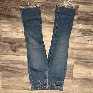 Express Distressed Cropped  Ankle Jeans in Blue